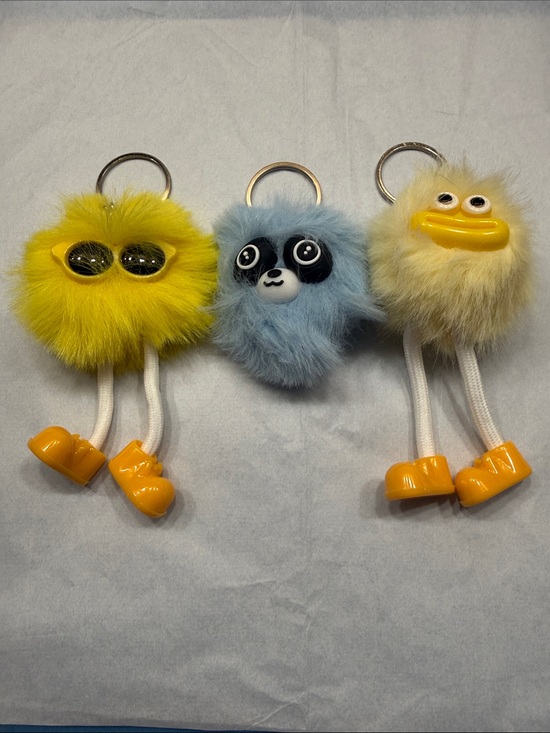 Omyfav Accessories - Fluffy Character Pom Pom Keychain Set - Yellow & Blue